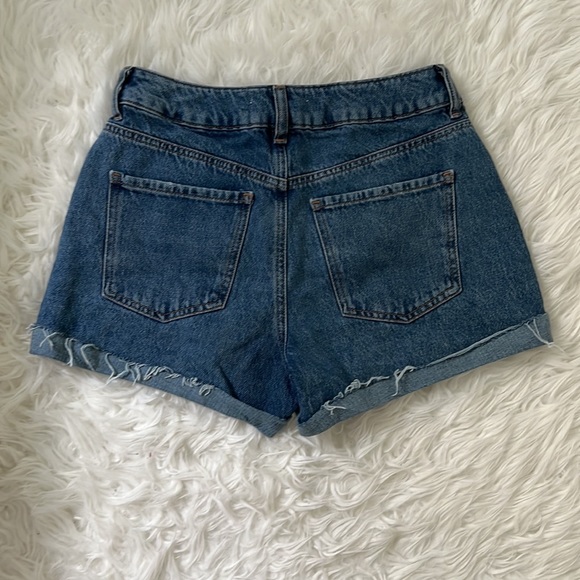 blue denim shorts - Picture 4 of 4